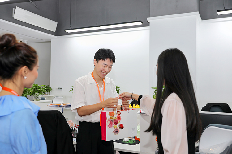 乐鱼网页版集团
